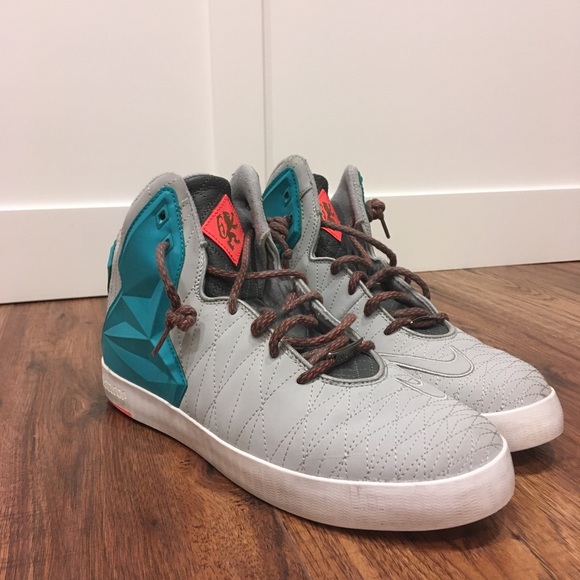 Nike Other - Nike Lebron James Xl NSW Lifestyle Sneakers